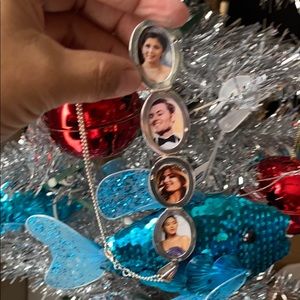 Picture locket , stamped 924